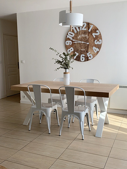 Table à manger avec pied croix blanc