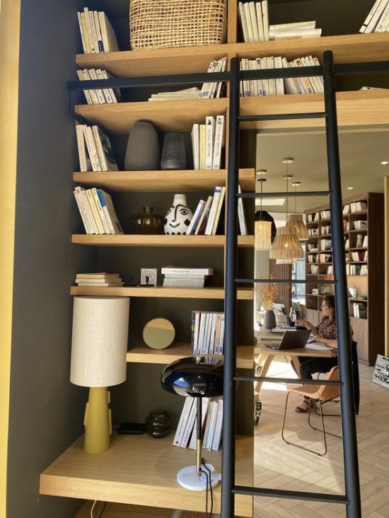 Échelle de bibliothèque ronde