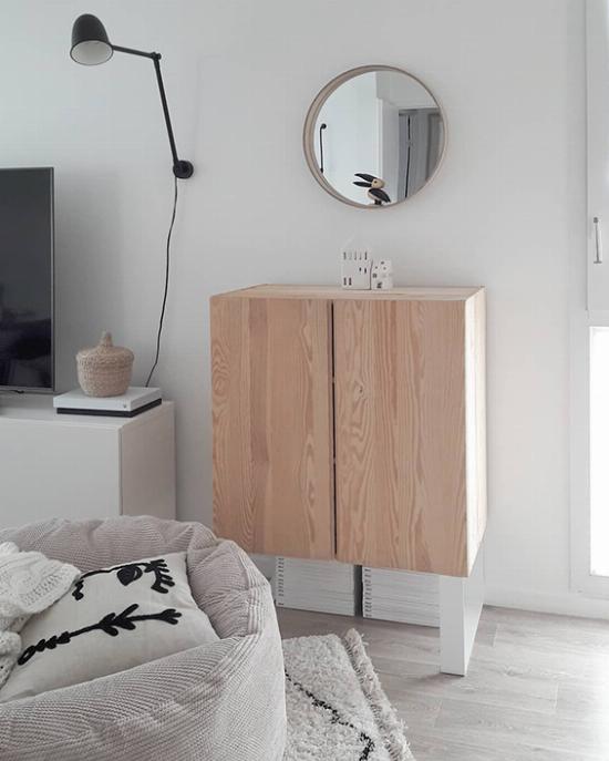 Pied Rectangle fin