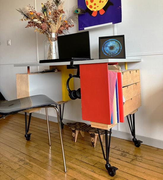 Pied épingle à roulette pour bureau
