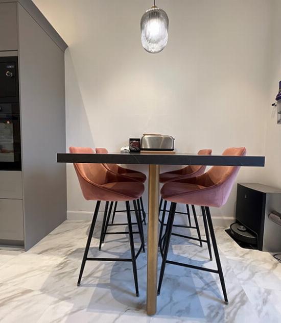 Pied rond droit pour table haute