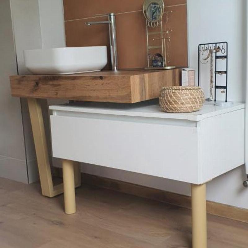 Pied pour surélever un meuble de salle de bain Pied pour surélever un meuble de salle de bain