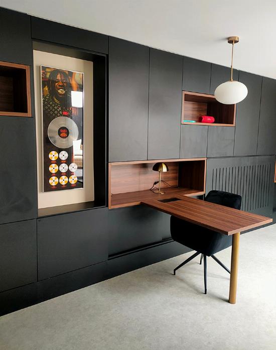 Pied rond droit doré