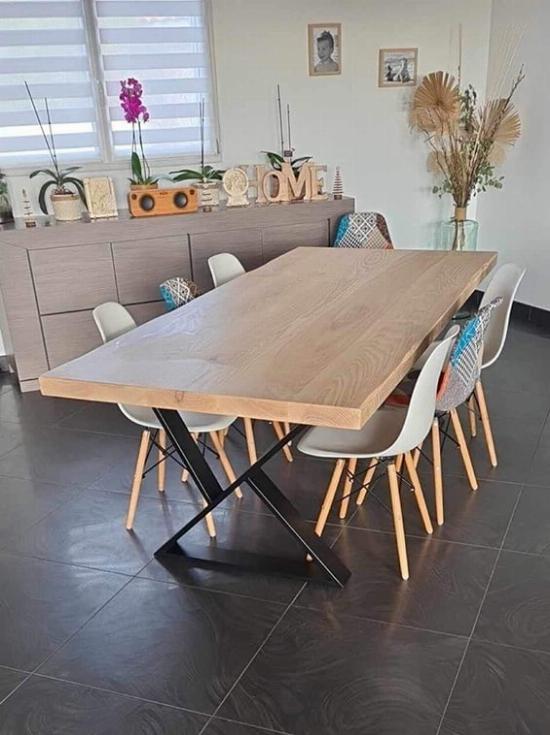 Pied sablier déstructuré pour table à manger
