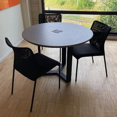 Table à manger centrale