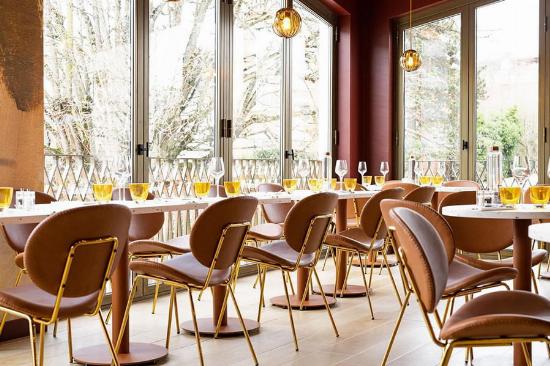 Pied bistrot rond pour restaurant