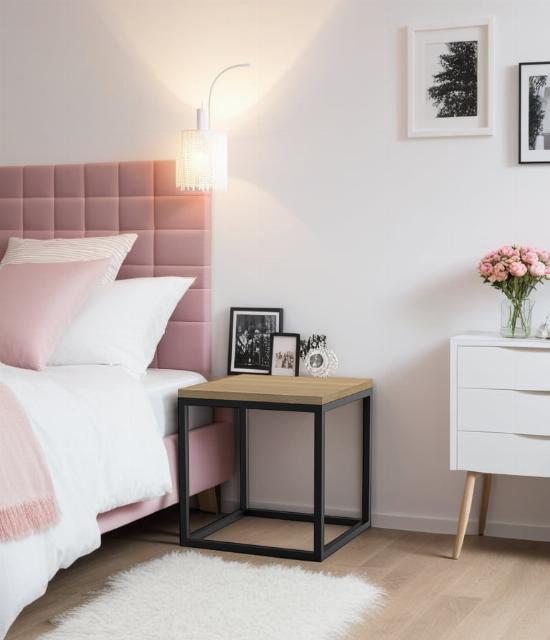 Table de chevet avec pied cubique