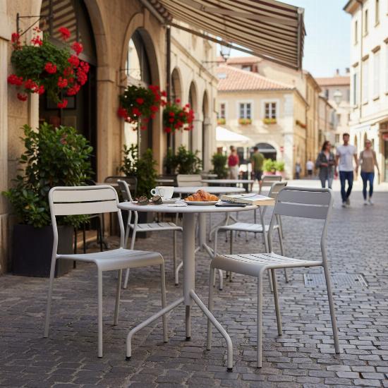 Table à manger avec pied étoile