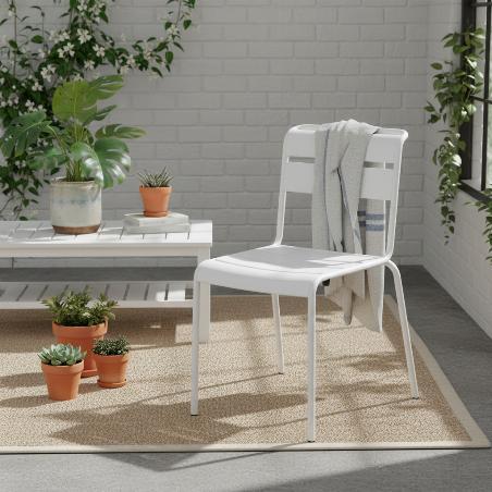 Chaise patio
