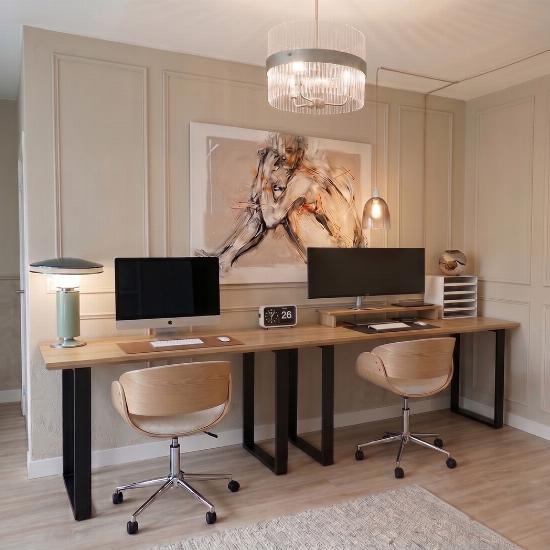 Bureau de réunion avec pied rectangle épais