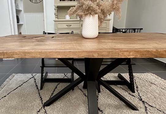 13 INSPIRATIONS DE TABLES AVEC PIED CENTRAL 13 INSPIRATIONS DE TABLES AVEC PIED CENTRAL