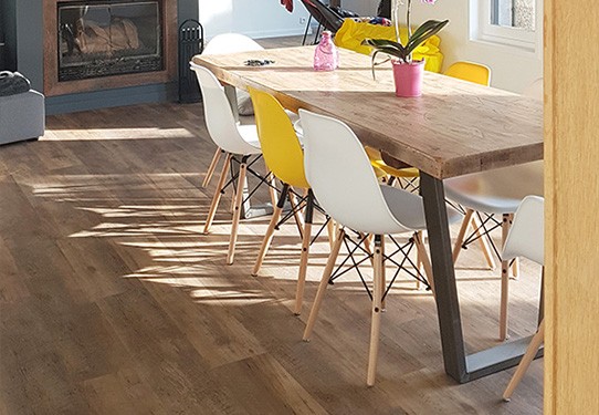 TOP 8 industrial dining table