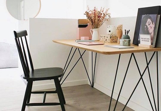 12 unique desks